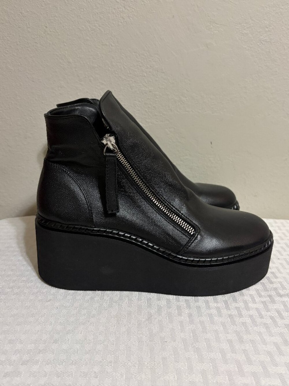 Steve Madden Drift Leather Platform Booties Size 7.5